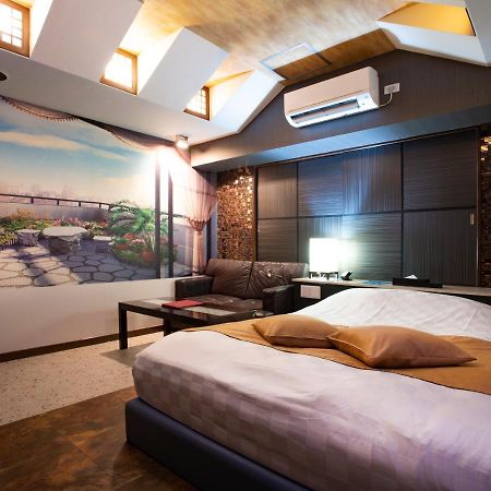 Hotel Apricot (Adults Only) Hiroshima Exterior photo